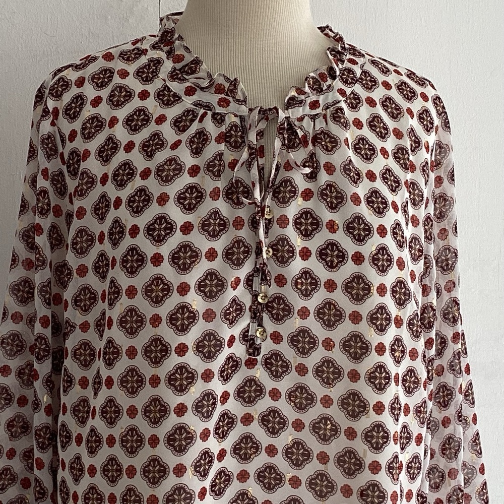 Talbots Flowy Red / White/ Damask Print Ruffle Neck Faux Button Tie Blouse XL - Picture 2 of 9